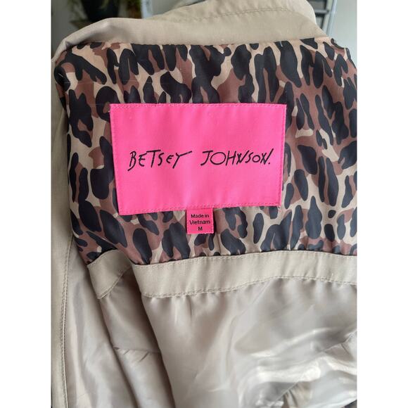 Betsy Johnson jacket - Picture 8 of 9